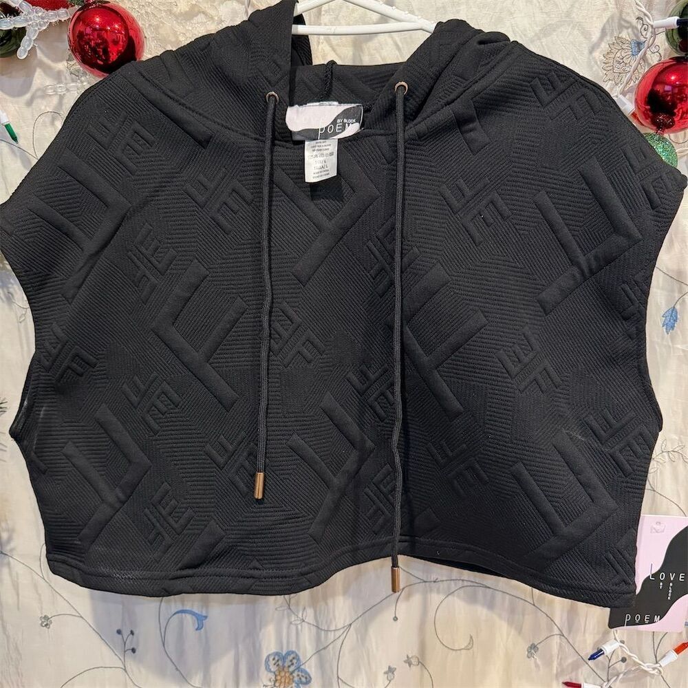 Love poem Women's Black Hooded Poncho L with Monogram Design